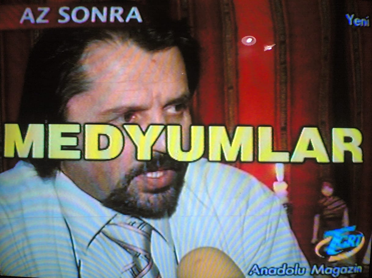Medyada Zeynel Eroğlu: Röportaj ve Haberler 11 Beyaz arka planda şaman motifli davul