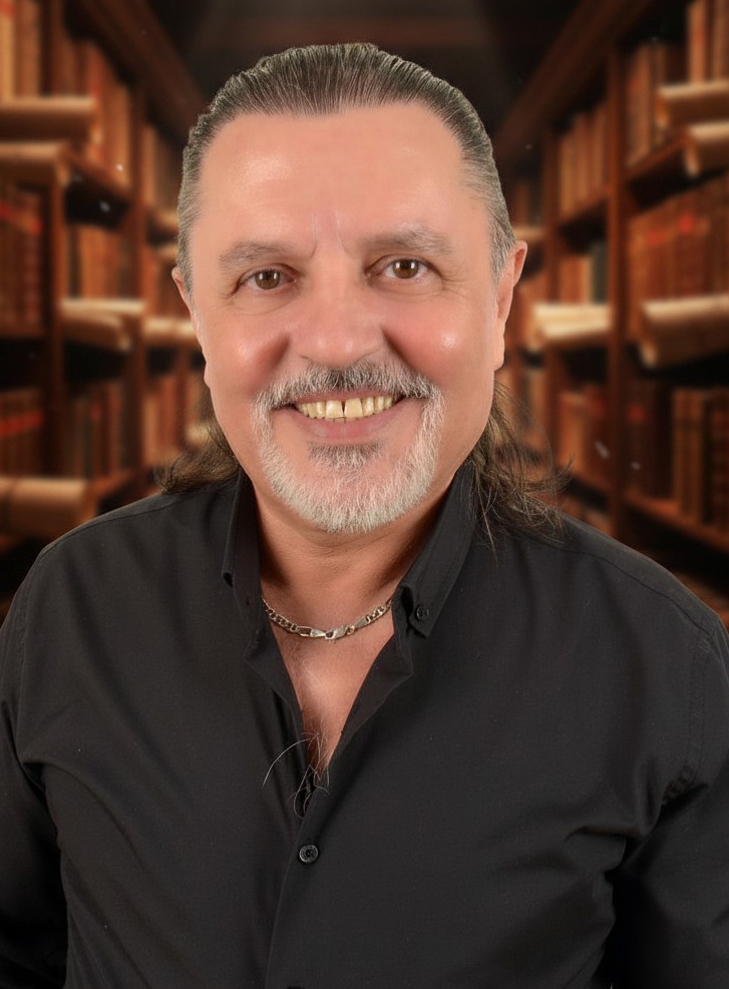 Beyaz arka planda şaman motifli davul