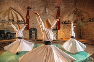 STasavvuf nedir sorusunu anlatan sema eden semazen ve Osmanlı hat sanatı görseli